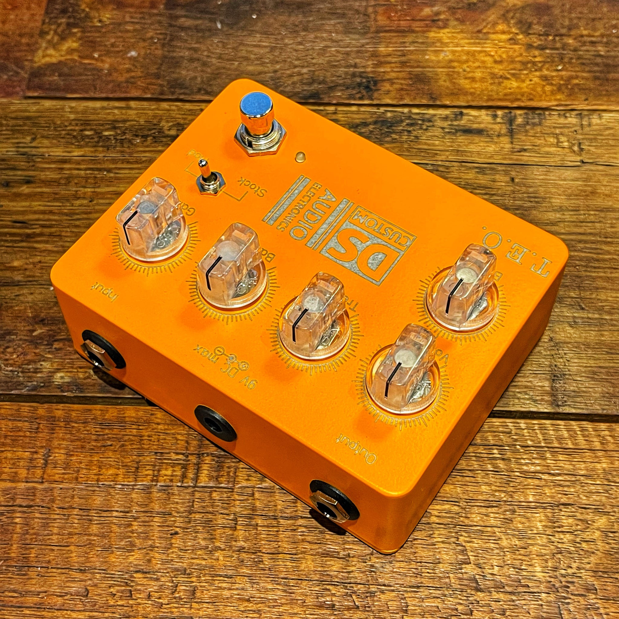 DS Custom - T.E.O.