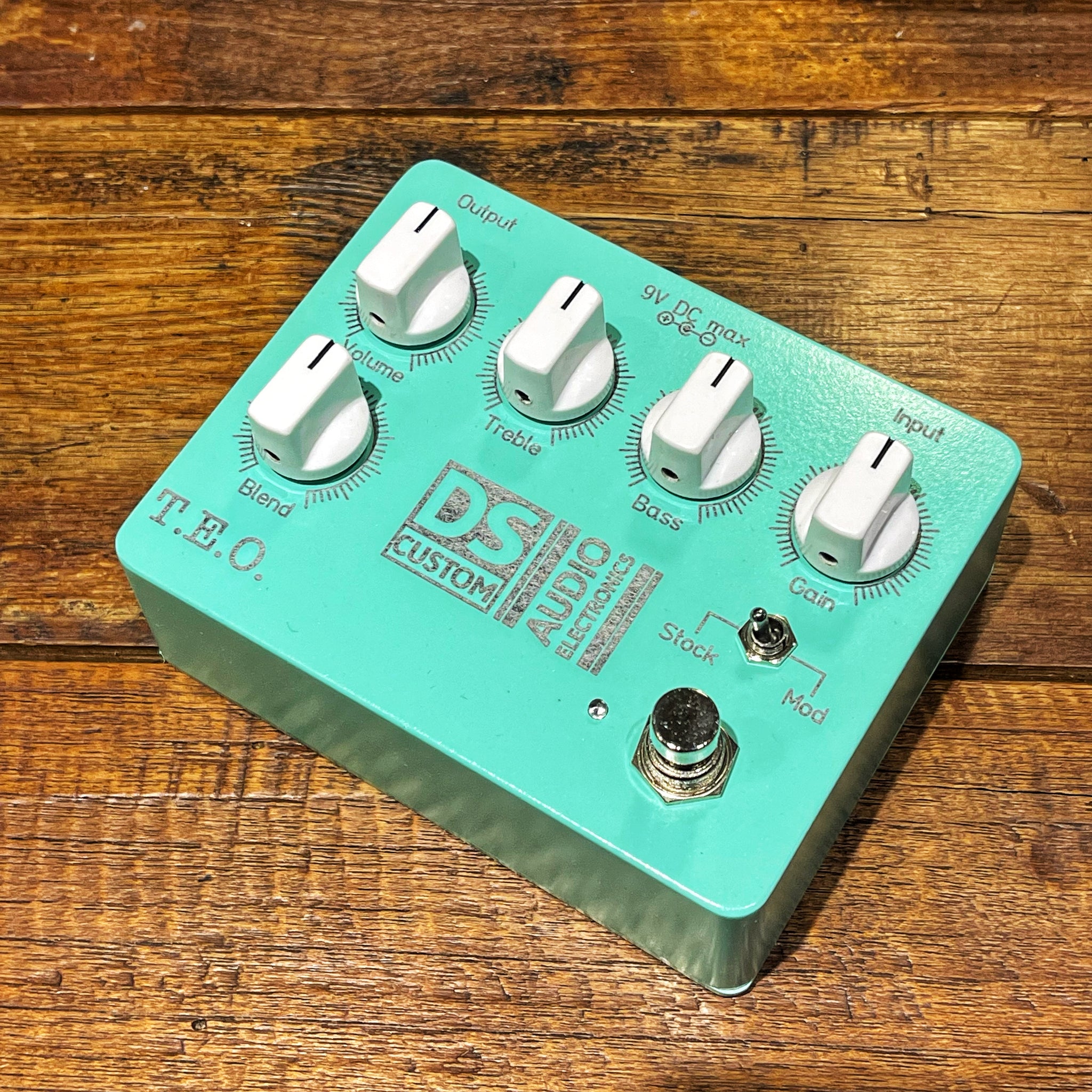 DS Custom - T.E.O.