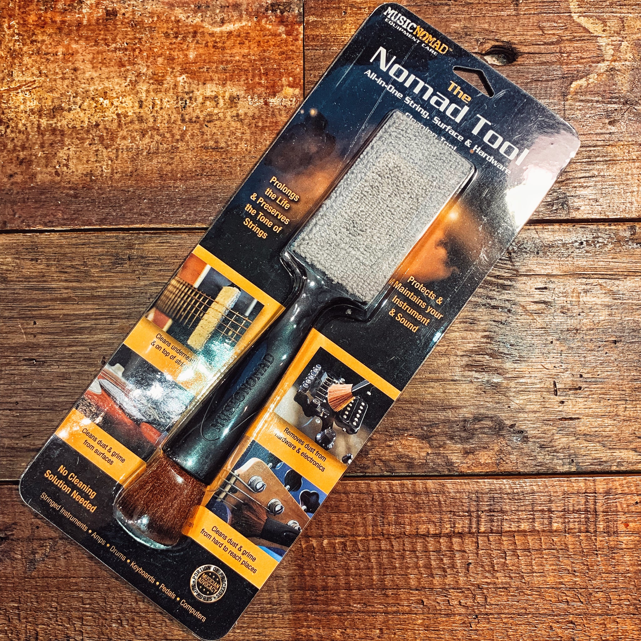 Music Nomad - The Nomad Tool - All in 1 String, Body & Hardware Cleaning Tool